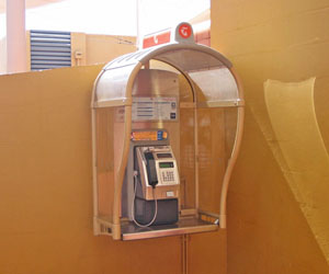 �r�W�^�[�Z���^�[�t�߂ɂ�����O�d�b