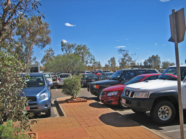 �G�A�[�Y���b�N�E���]�[�g�@�X�[�p�[�}�[�P�b�g�̒��ԏ�