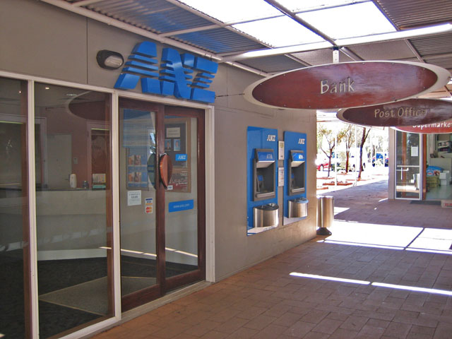 �G�A�[�Y���b�N�E���]�[�g�@ANZ�i��s�j