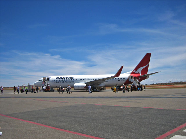 �R�l������`�ɒ�������s�@