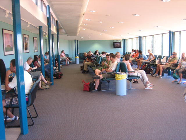 �R�l������`�̏o�����r�[