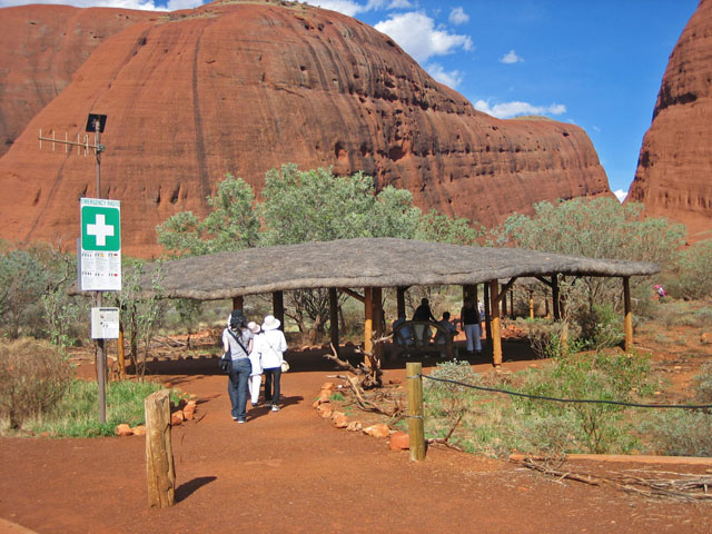 �I���K�k�J�i�����p�j��Walpa Gorge Walk�i�����p�E�W���[�W�E�E�H�[�N�j�̓���