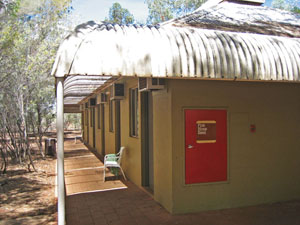 4�l�����̌���