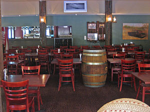 �o�E�E�n�E�X�̓X��