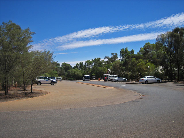 �A�E�g�o�b�N�E�p�C�I�j�A�E�z�e�������b�W�@���Z�v�V�����O�̒��ԏ�