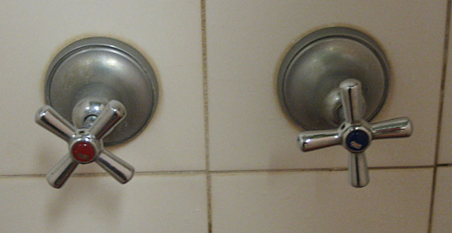 �A�E�g�o�b�N�E�p�C�I�j�A�E�z�e�������b�W�@�V�����[�̎֌�