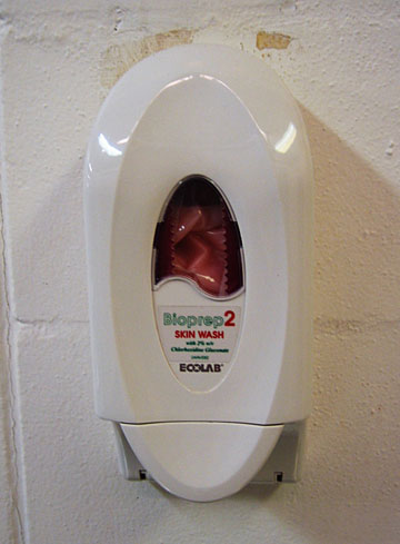 �A�E�g�o�b�N�E�p�C�I�j�A�E�z�e�������b�W�@�V�����[�̃{�f�B�[�\�[�v 2