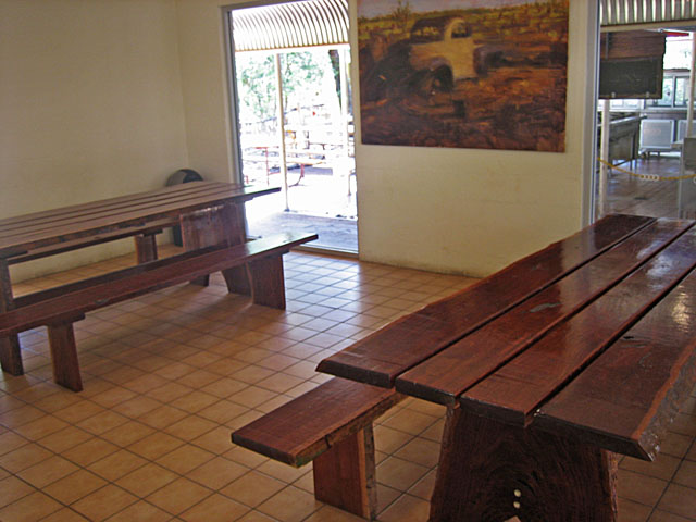 �A�E�g�o�b�N�E�p�C�I�j�A�E�z�e�������b�W�@�x�e���̃e�[�u���ƈ֎q