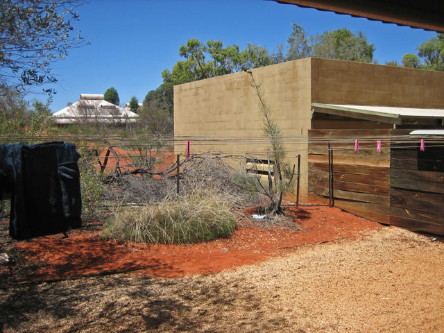 �A�E�g�o�b�N�E�p�C�I�j�A�E�z�e�������b�W�@�����h���[�̗���ɂ�����󕨂������Ƃ��� 1